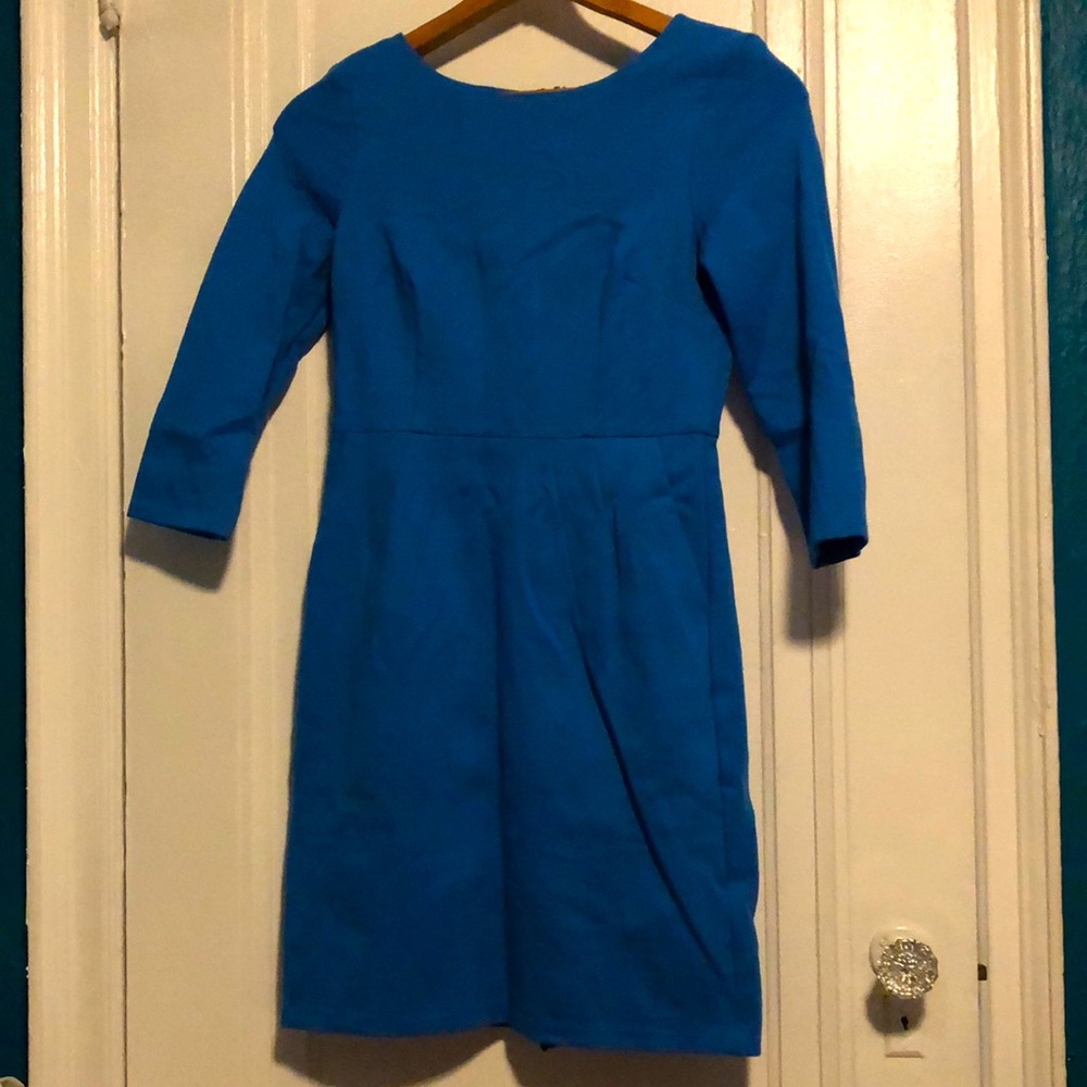 Long sleeve blue sheath dress
